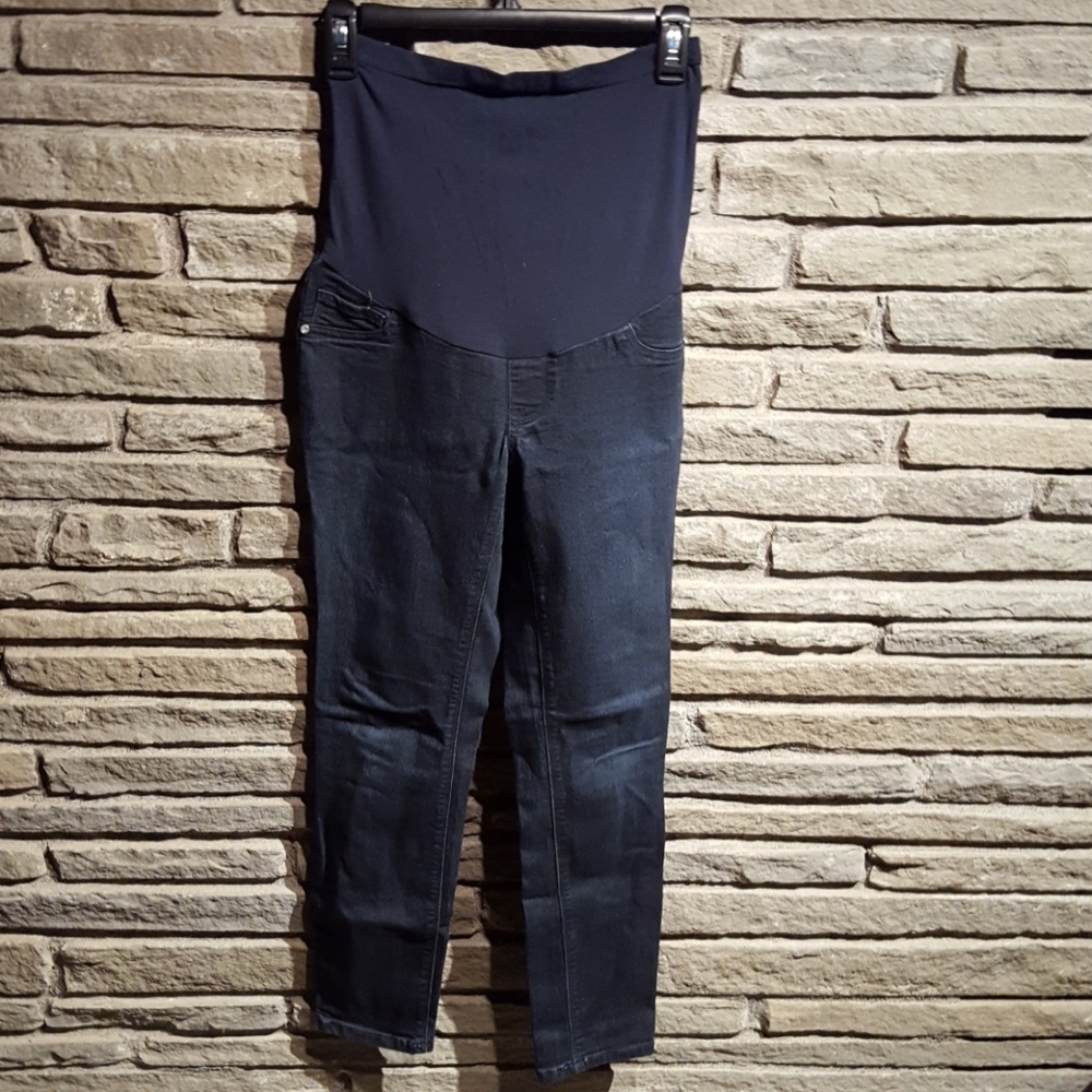 Maternity Fade to Blue denim jeans